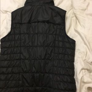 Black puff vest